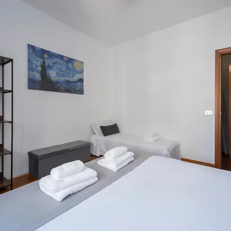 Ihost Apartment - Bergamo 12-2
